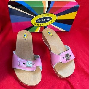 Dr. Scholl’s Sandals Size 7 Pink Shoes. New in box never worn.